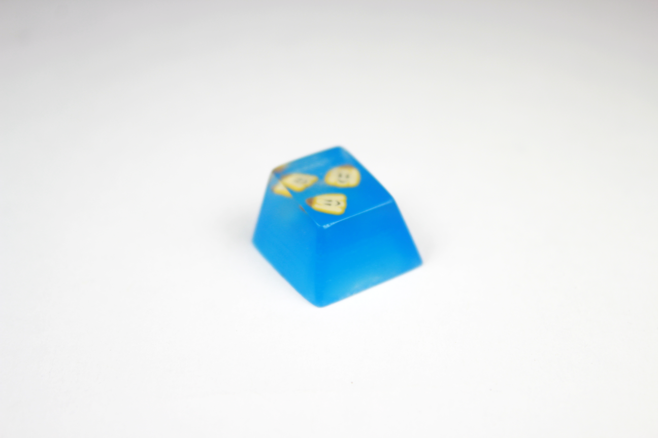 Chaos Caps 1 Happy Fruit, color change blue to purple at 72°F (22°C) - PrimeCaps Keycap - Blank and Sculpted Artisan Keycaps for cherry MX mechanical keyboards