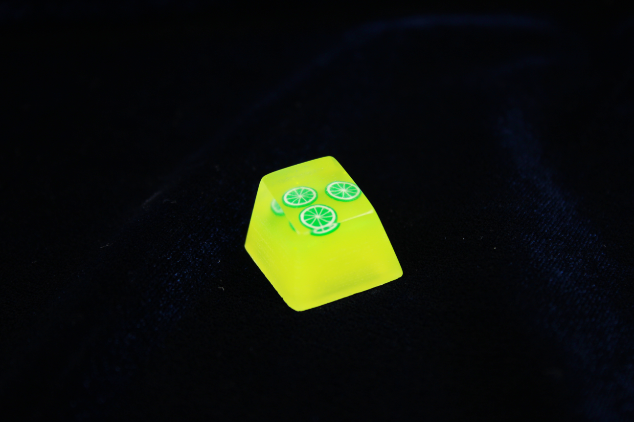 Chaos Caps 1 Limes! color change from orange to yellow at 72°F (22°C) - PrimeCaps Keycap - Blank and Sculpted Artisan Keycaps for cherry MX mechanical keyboards