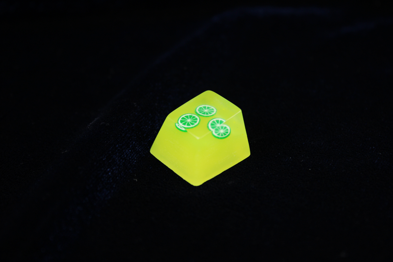 Chaos Caps 1 Limes! color change from orange to yellow at  72°F (22°C) - PrimeCaps Keycap - Blank and Sculpted Artisan Keycaps for cherry MX mechanical keyboards 