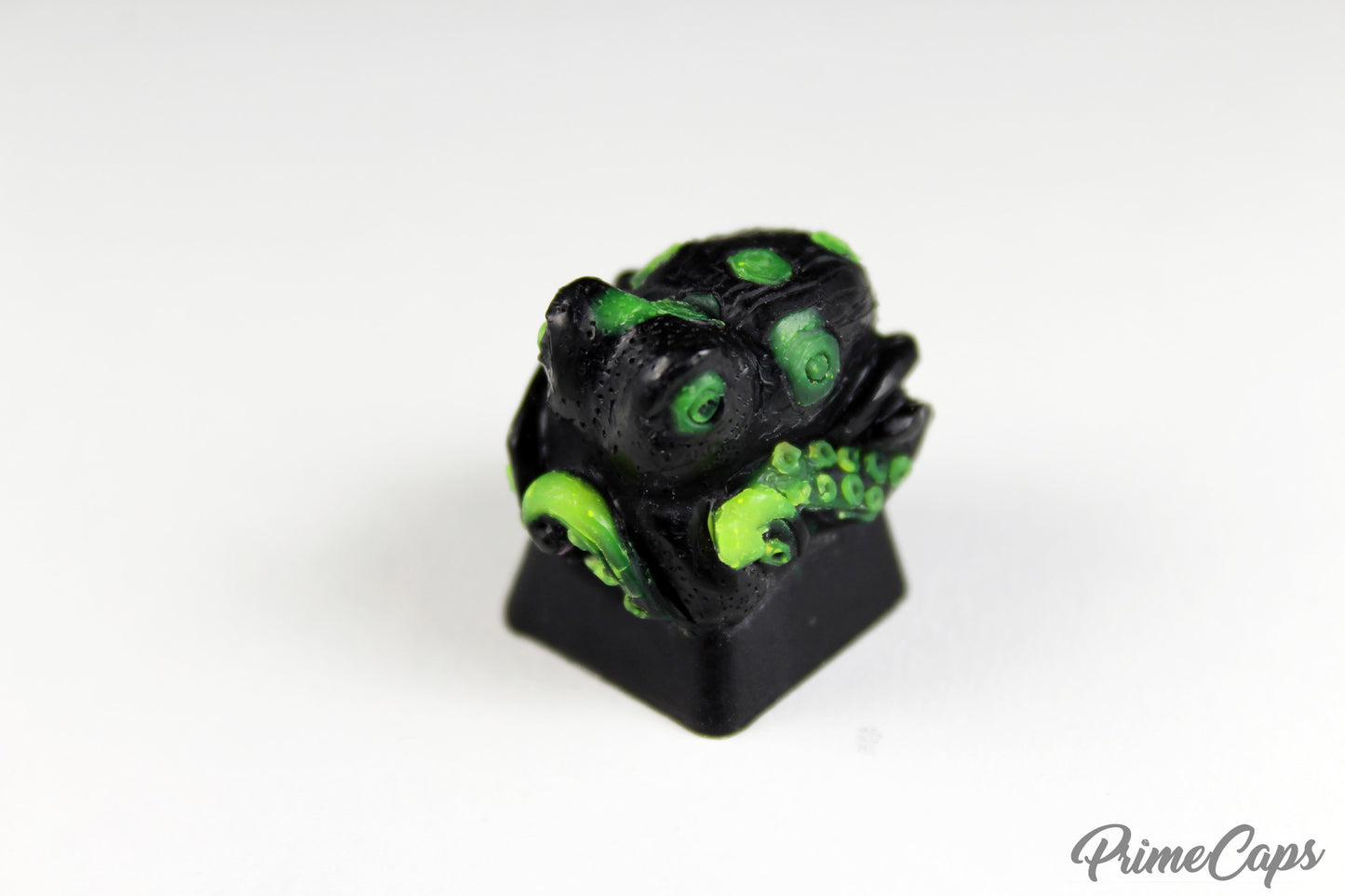 Klacken 3 - Black with Green to Red details (thermochromic 72f)
